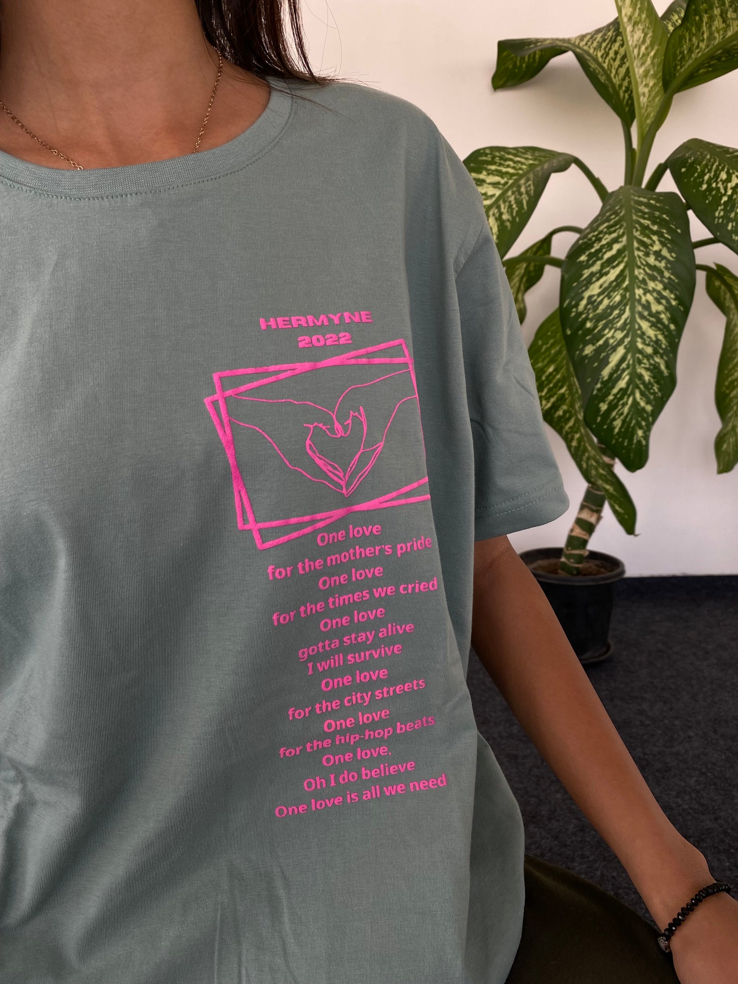 Love is delusional tshirt Unisex Seagreen