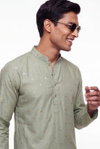 Moti Pista kurta