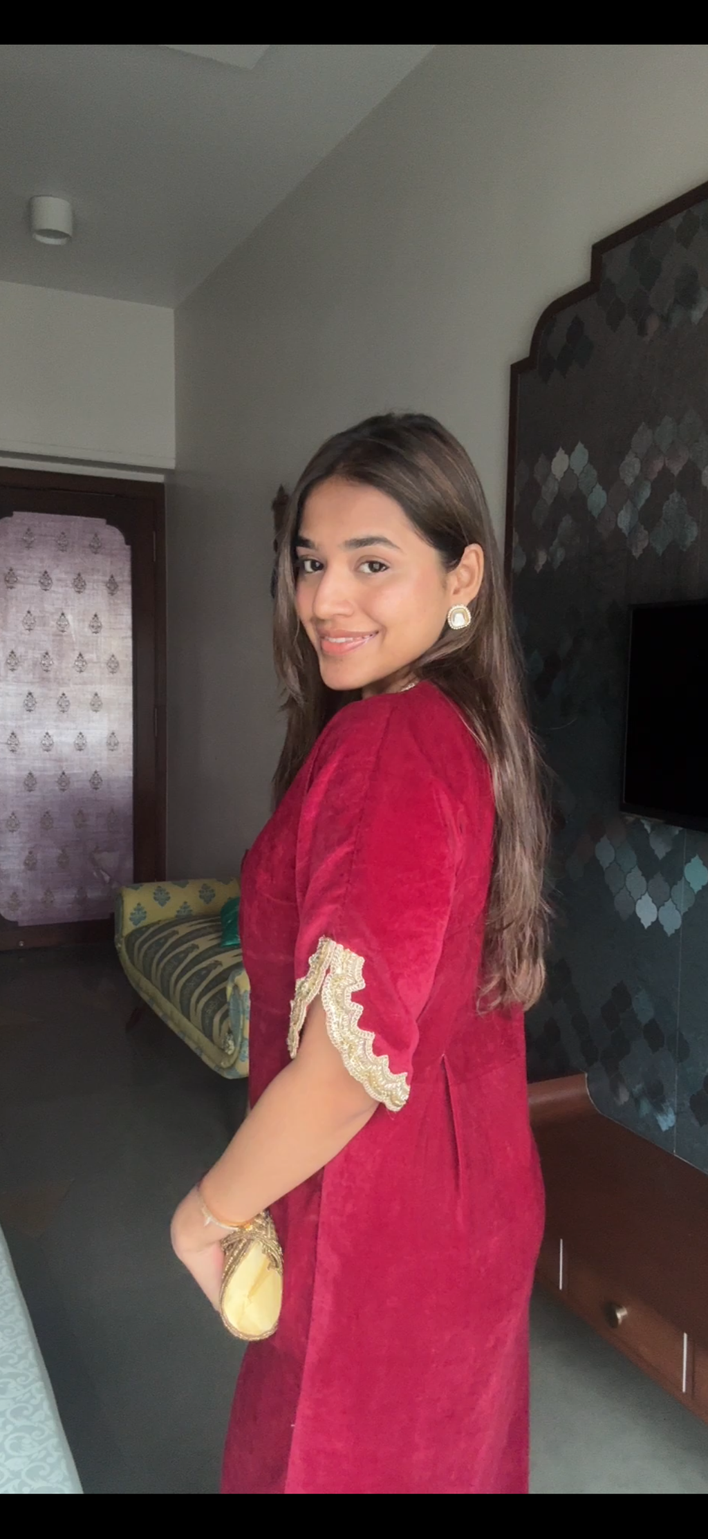 Ada Velvet Gown Maroon